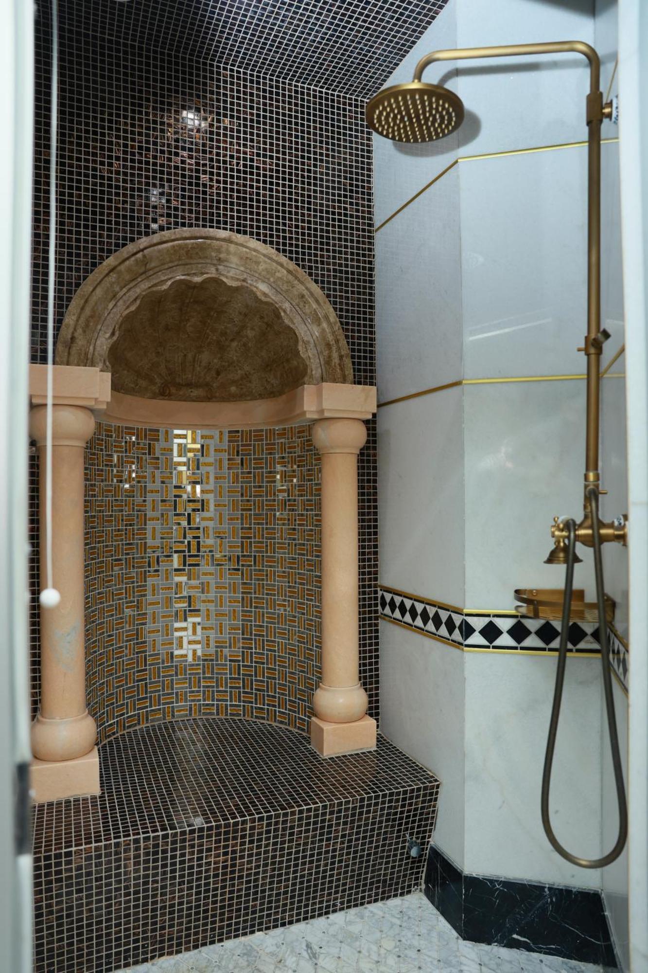 Golden Palace Hotel Γιερεβάν Εξωτερικό φωτογραφία