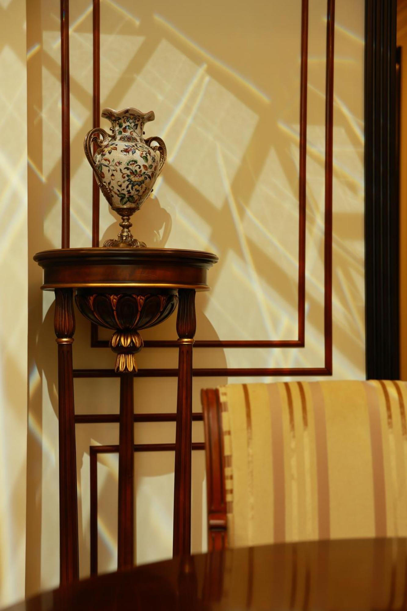 Golden Palace Hotel Γιερεβάν Εξωτερικό φωτογραφία