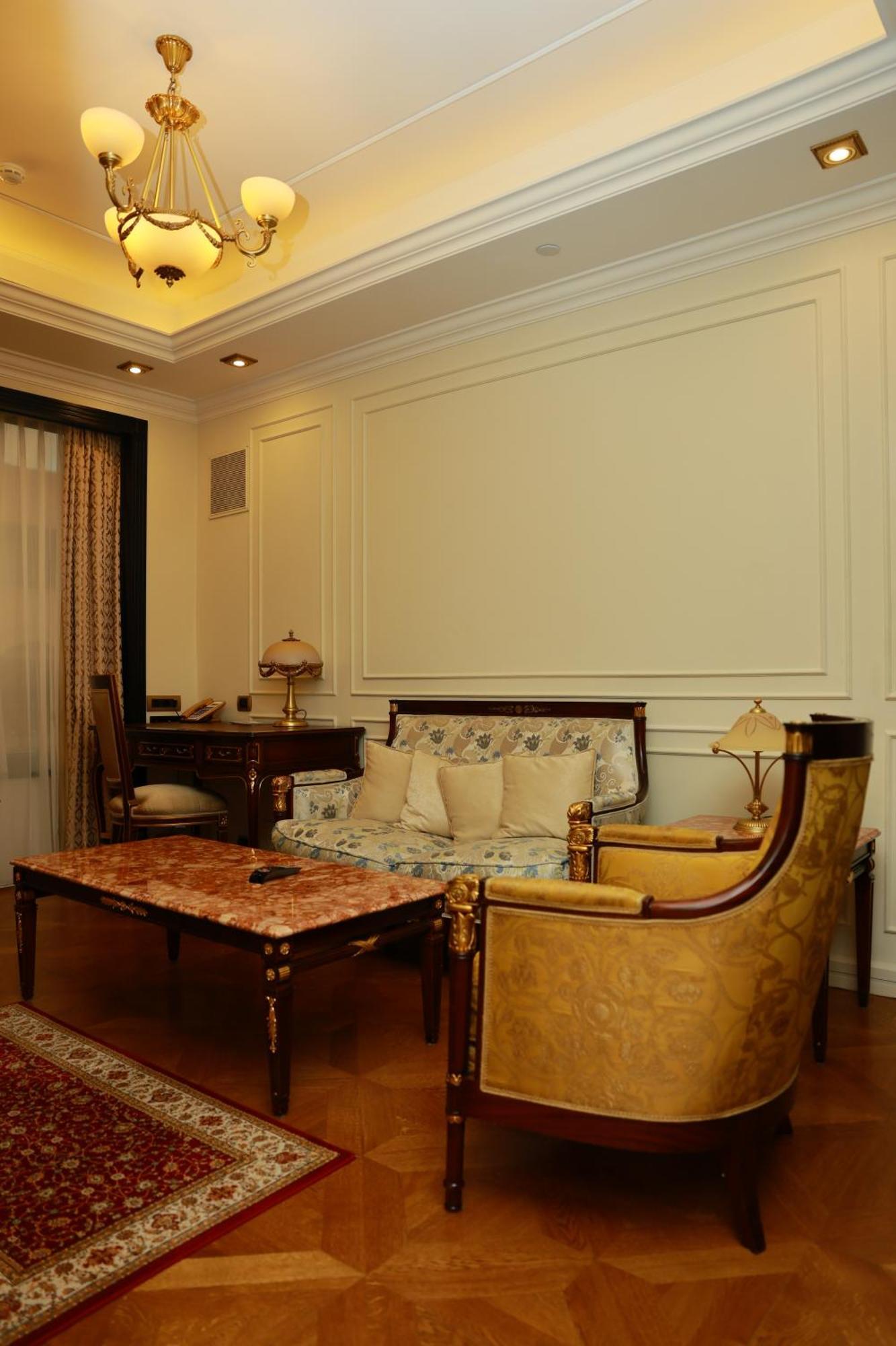 Golden Palace Hotel Γιερεβάν Εξωτερικό φωτογραφία