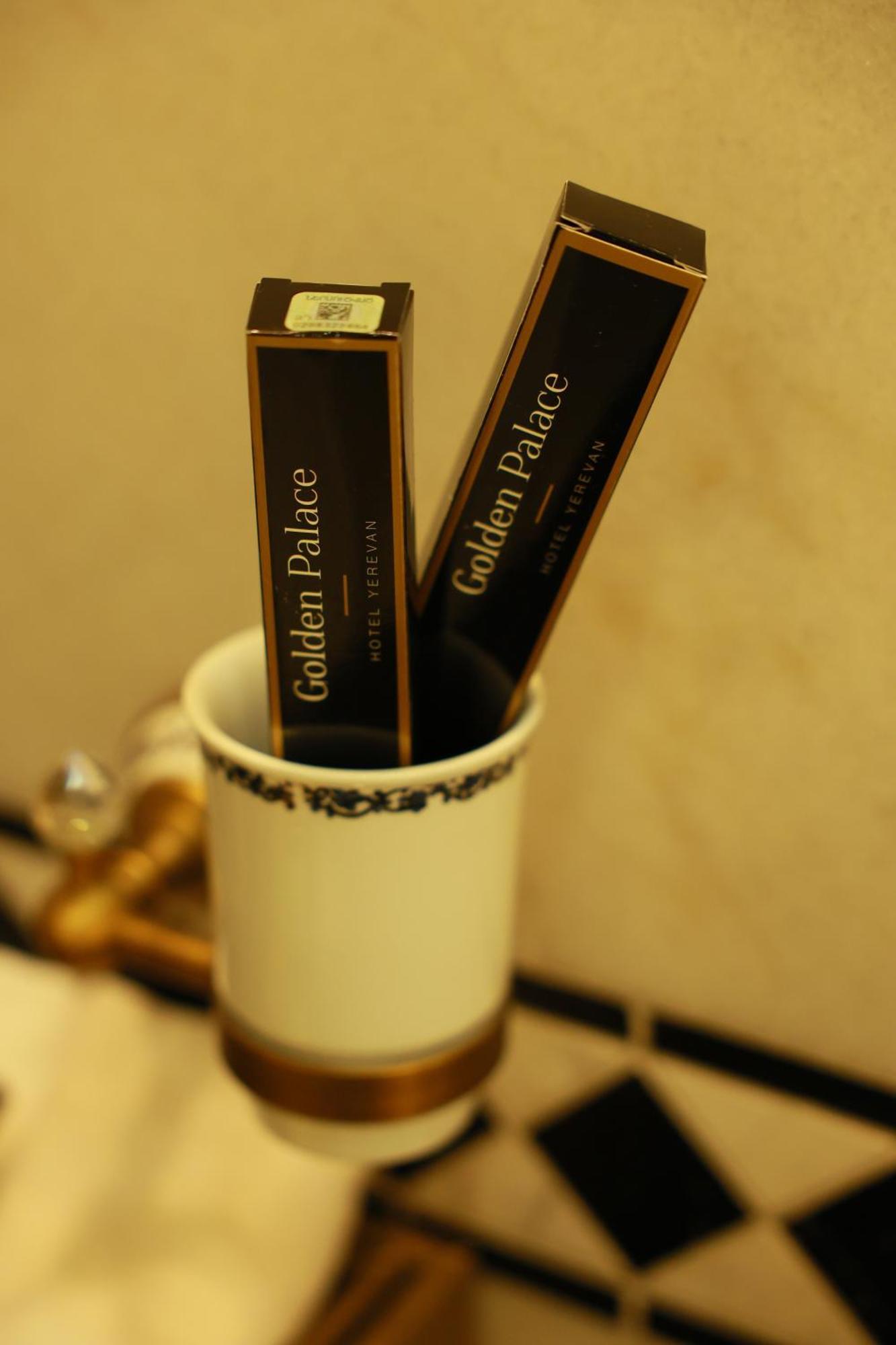 Golden Palace Hotel Γιερεβάν Εξωτερικό φωτογραφία