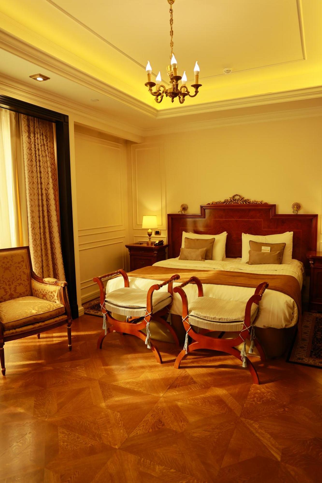 Golden Palace Hotel Γιερεβάν Εξωτερικό φωτογραφία