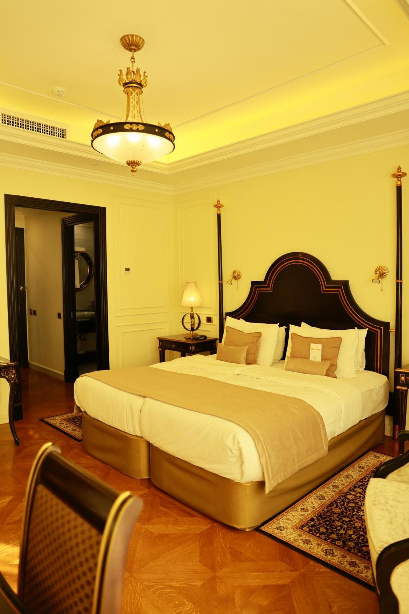 Golden Palace Hotel Γιερεβάν Εξωτερικό φωτογραφία